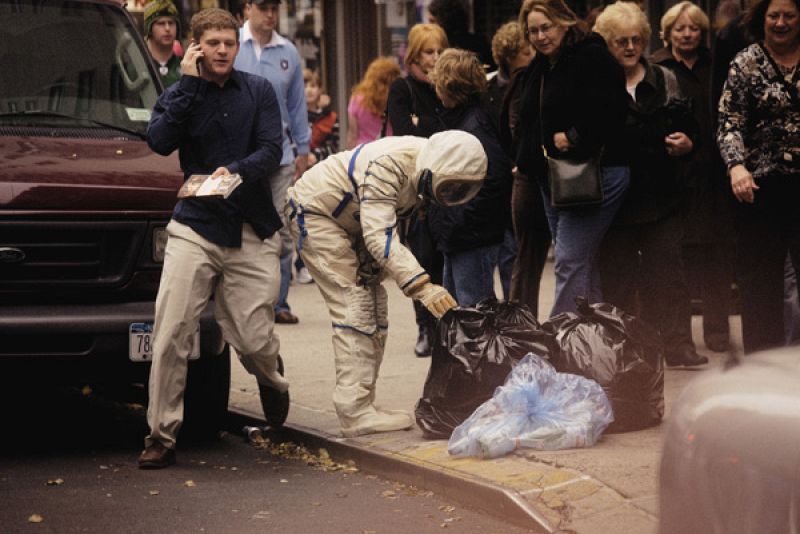 En Nueva York llevará a cabo una serie de 14 performances en forma de 'misión lunar' siguiendo las consignas que le marcarán un grupo de artistas y escritores.