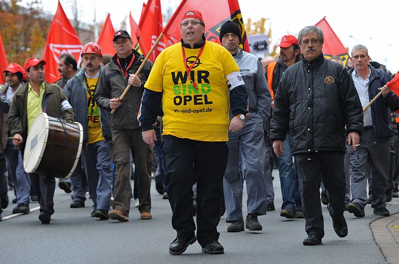 TRABAJADORES DE OPEL DE HUELGA EN ALEMANIA