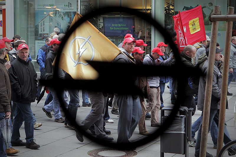 TRABAJADORES DE OPEL DE HUELGA EN ALEMANIA