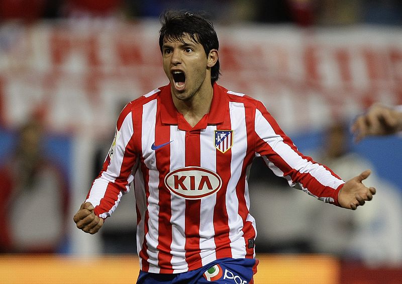 Agüero celebra el segundo gol atlético, que les puso a un paso de la remontada.