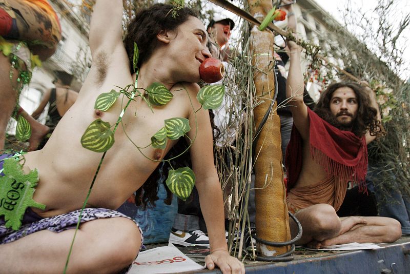 ALREDEDOR DE 50.000 PERSONAS MARCHAN POR EL ORGULLO GAY EN BUENOS AIRES