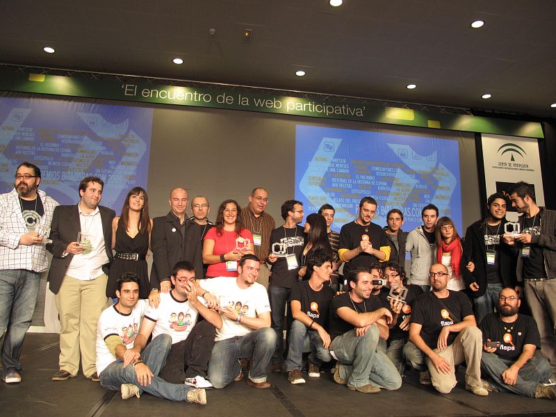 Foto de grupo de los ganadores de los Premios Bitácoras 2009