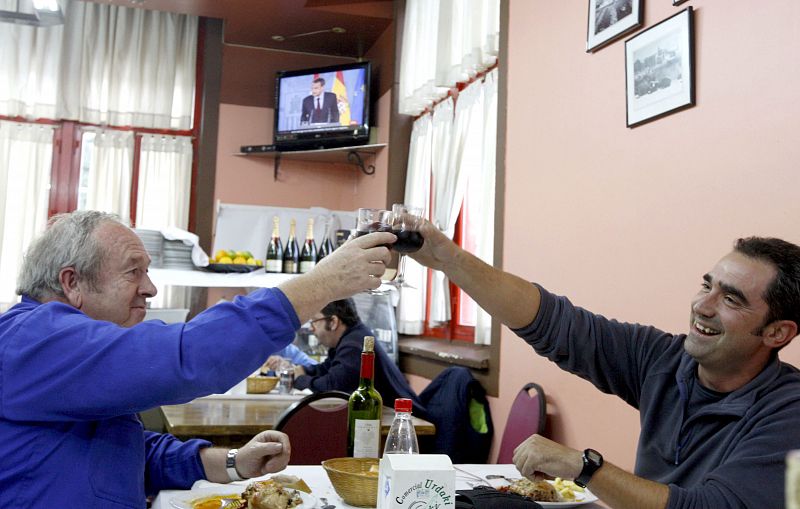 Celebración por la liberación del Alakrana