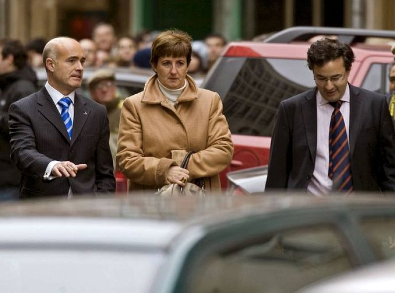 La hermana de la mujer retenida se ha acercado a la entidad después de enterarse de la noticia.