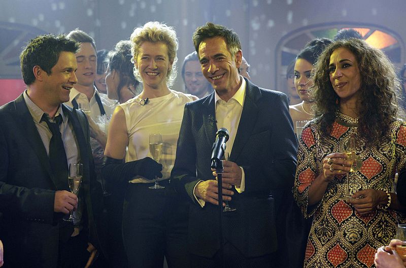 Alejandro Sanz y Rosario Flores junto a Imanol Arias y Ana Duato.