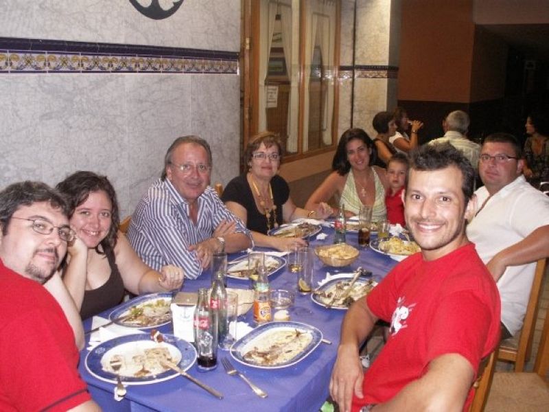 Creo que si hay algo que pueda destacar de este 2009 es el verano en familia. Vivo en Francia y en el mes de agosto volví a casa, pero esta vez acompañado por mi novio; mi familia al completo lo aceptó; Creo que este acontecimiento no lo olvidaré en