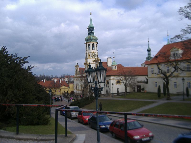 Este año ha sido muy especial. Lo más destacado fue mi viaje a la República Checa, siendo Praga el lugar donde he tomado esta foto. En aquella maravillosa ciudad aprendí mucho. También este 2009 fue mi primer año completo en la Universidad y persona