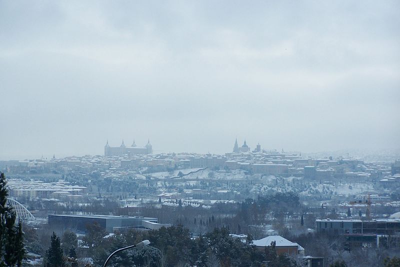 Una vista de Toledo bajo la nevada