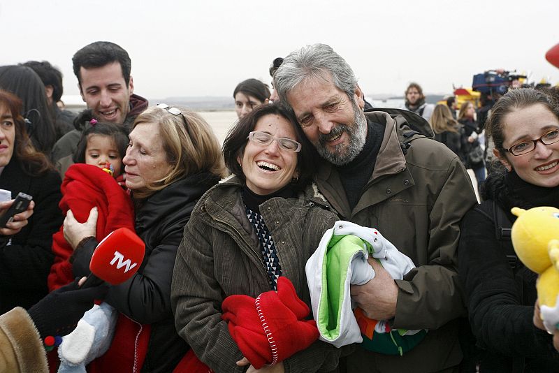 Los supervivientes han aterrizado pasadas las 13 horas en un avión de la Agencia Española de Cooperación y Desarrollo.