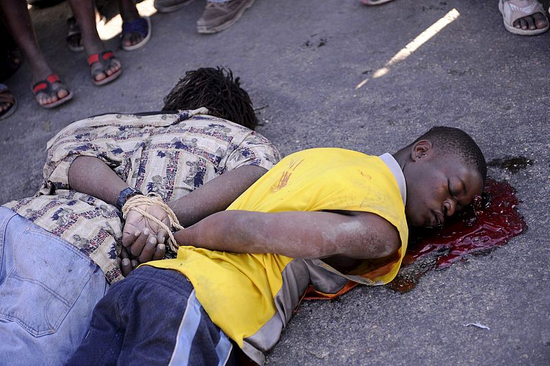 ACTOS DE PILLAJE EN PUERTO PRÍNCIPE