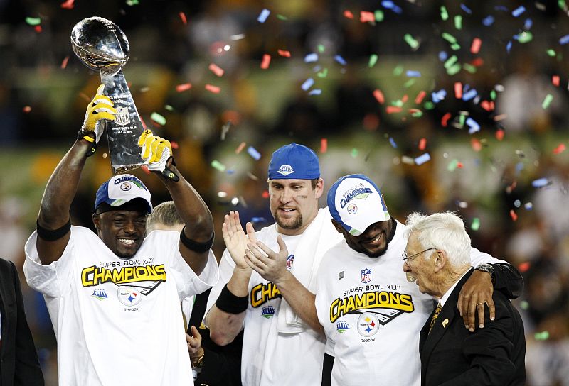 Los actuales campeones, los Pittsburgh Steelers.