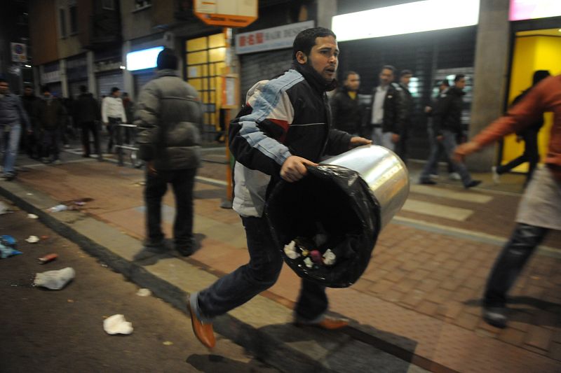 Revuelta de inmigrantes en Milán