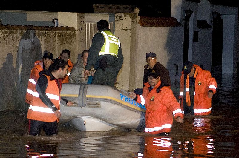 LLUVIAS TORRENCIALES PROVOCAN MÁS DE 120 INCIDENCIAS EN CÁDIZ