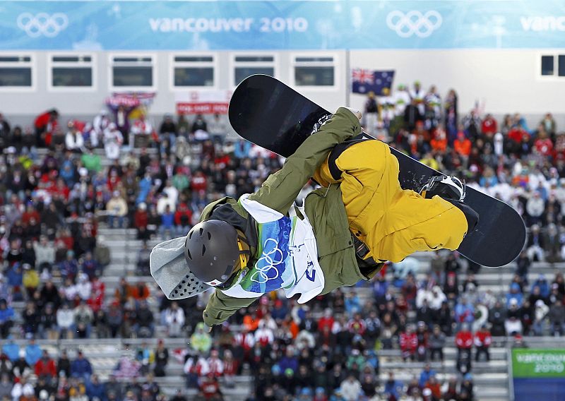 Acrobacia del snowboarder japonés Kokubo.