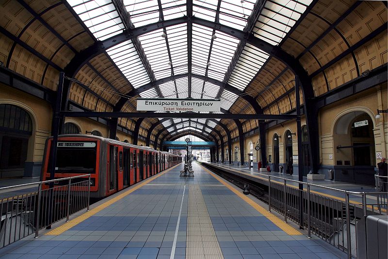 UNA HUELGA GENERAL CONTRA EL PLAN ANTICRISIS SUSPENDE LA ACTIVIDAD EN GRECIA