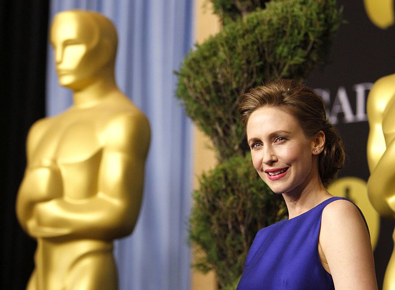 Por su papel en "Up in the Air" ha logrado las nominaciones a todos los premios del panorama cinematográfico como "Mejor Actriz de Reparto".