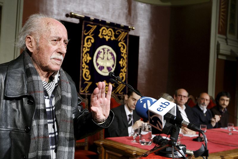 ENTREGA DE LOS RESTOS DE LOS 15 PRESOS ENTERRADOS EN VALDENOCEDA (BURGOS)