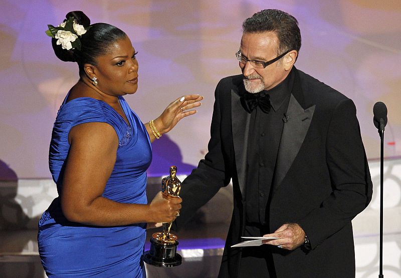 Mo'Nique accepts the award for best supporting actress during the 82nd Academy Awards in Hollywood