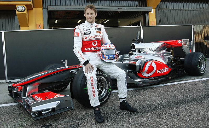 El británico Jenson Button defenderá título pero con escudería distinta. El campeón del año pasado correra con McLaren.