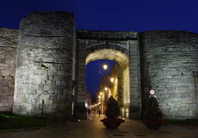 Porta Nova, una de las puertas de la Muralla. Este acceso fue construido en el año 1900.