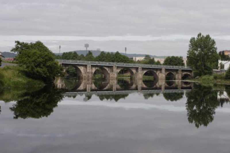 Puente romano sobre el río Miño