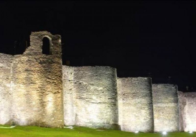 La muralla de Lugo, de noche