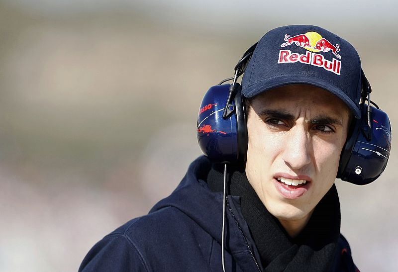 El suizo Sebastien Buemi volverá a pilotar un coche de Toro Rosso en su segunda temporada en la Fórmula Uno.