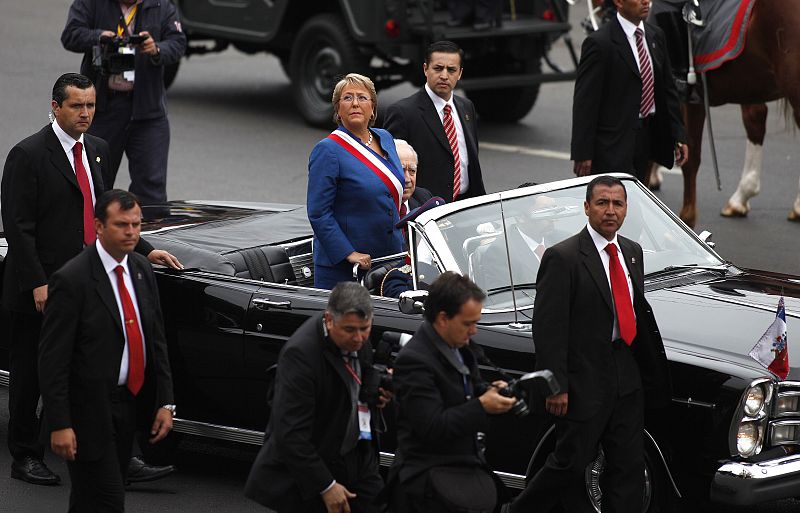 Chile's outgoing President Bachelet arrives for the inauguration of Chile's president-elect Pinera in Valparaiso