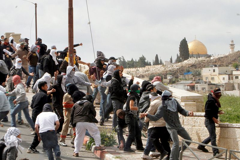 Los palestinos se revelan contra las provocaciones de Israel en Jerusalén Este.