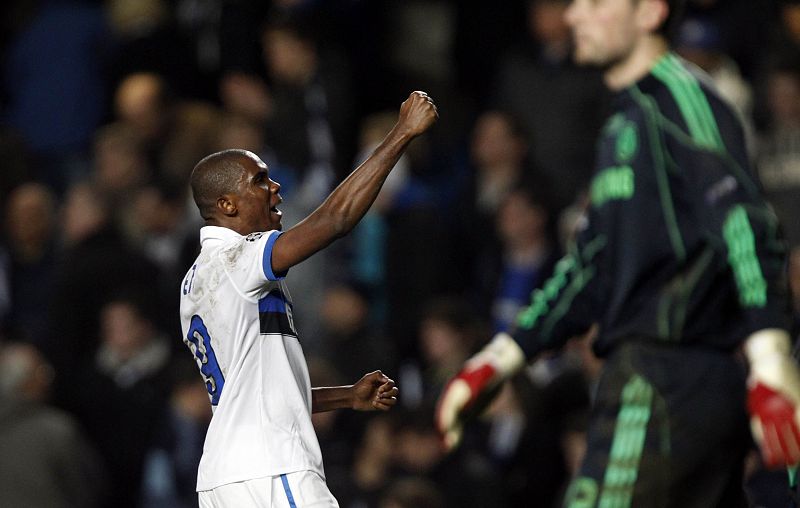 Eto'o celebra el tanto del Inter que decidió el partido.