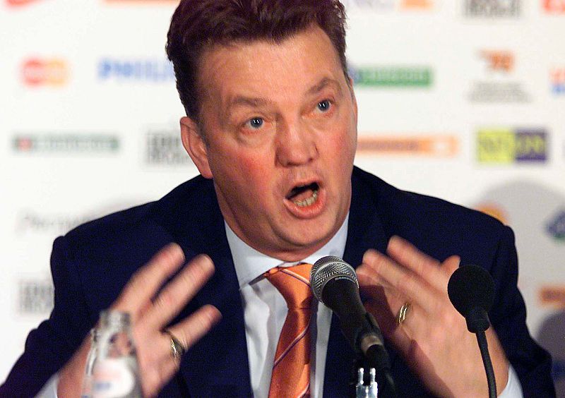 Van Gaal, en una de sus grandilocuentes ruedas de prensa, en este caso, como seleccionador holandés.