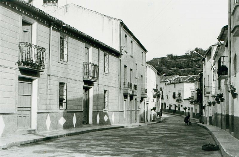 Calle principal de Salobre