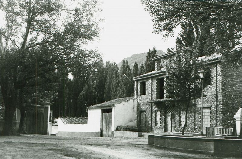 Placeta y antiguo ayuntamiento