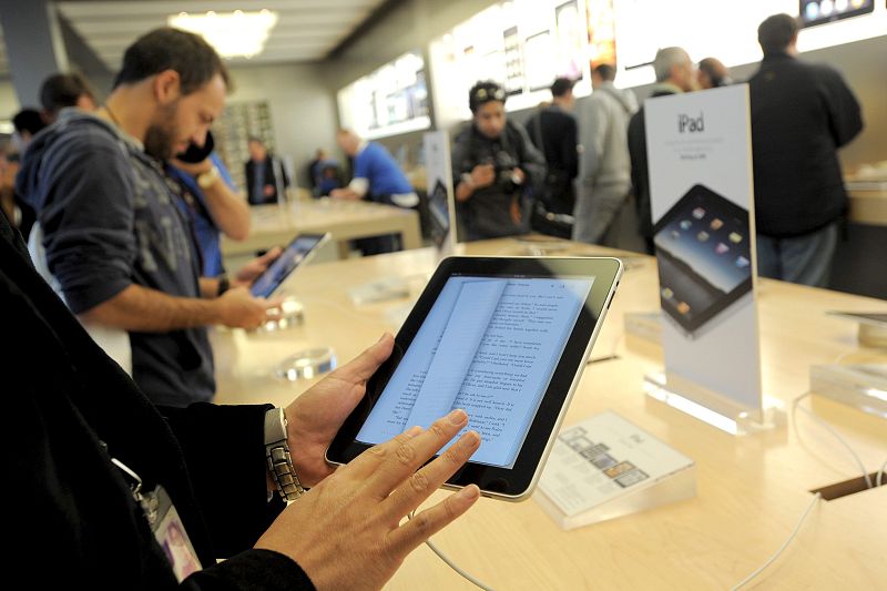 EL IPAD DE APPLE LLEGA HOY A LAS TIENDAS ESTADOUNIDENSES