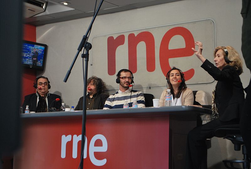 El equipo de 'El Ojo Crítico', con Paloma Sobrino, Decana del Colegio Oficial de Arquitectos de Madrid.