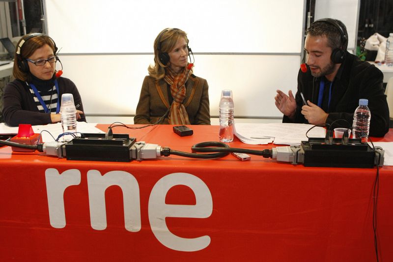 La ministra de Ciencia e Innovación, Cristina Garmendia, en 'La mañana en vivo' de Radio 5 Todo Noticias