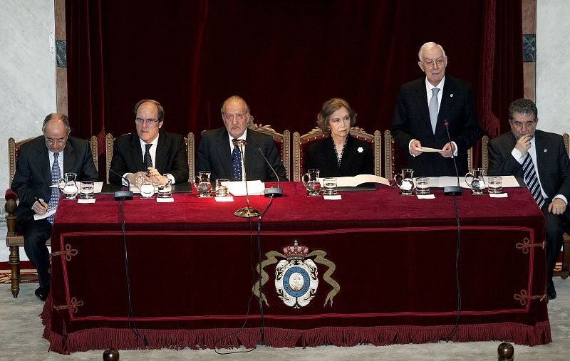 HOMENAJE QUE LA REAL ACADEMIA ESPAÑOLA RINDE A MIGUEL DELIBES