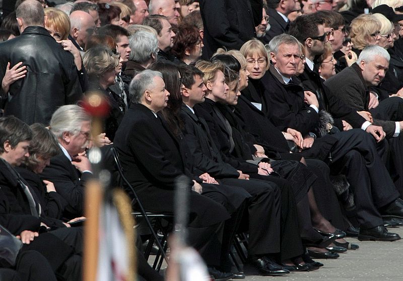 FUNERAL DE ESTADO POR LAS VÍCTIMAS POLACAS DEL ACCIDENTE AÉREO DE SMOLENSK