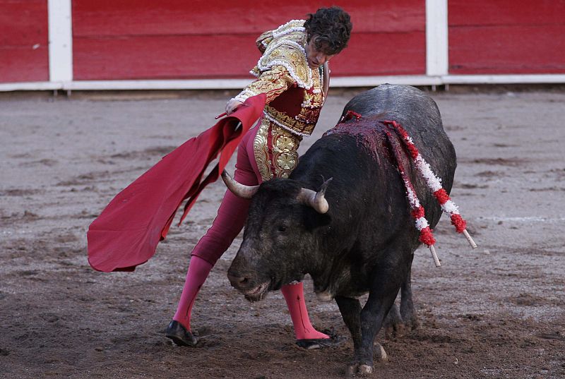 José Tomás, herido muy grave en la plaza mexicana de Aguascalientes