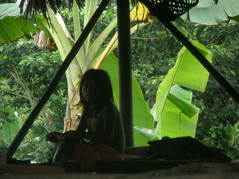 Una indígena wounaan de la aldea de Bajo Grande, en el Chocó