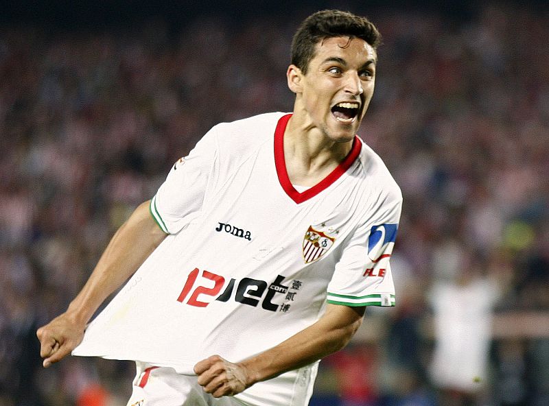 Sevilla's Navas celebrates his goal against Atletico Madrid during their King's Cup final soccer match at Nou Camp stadium in Barcelona