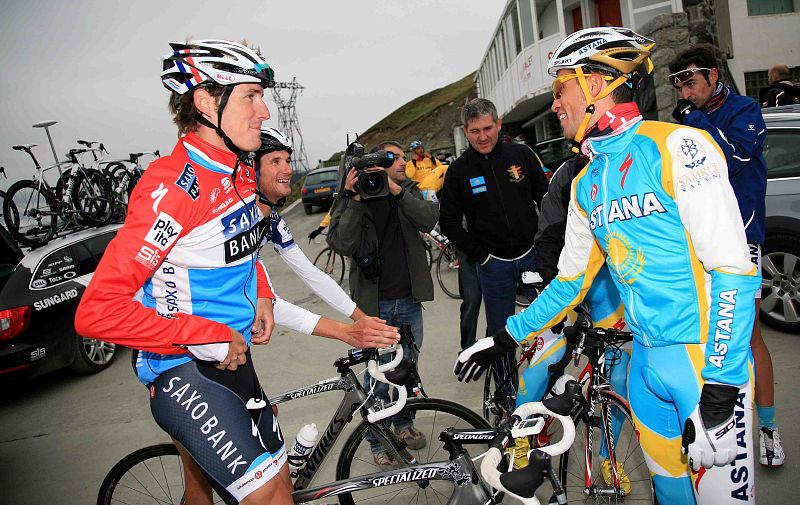 En el puerto, Contador se encontró con el que será su mayor rival, Andy Schlek.