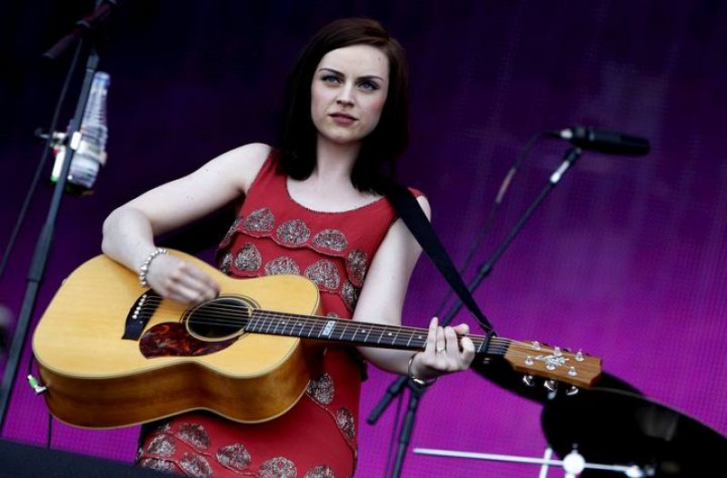 AMY MACDONALD