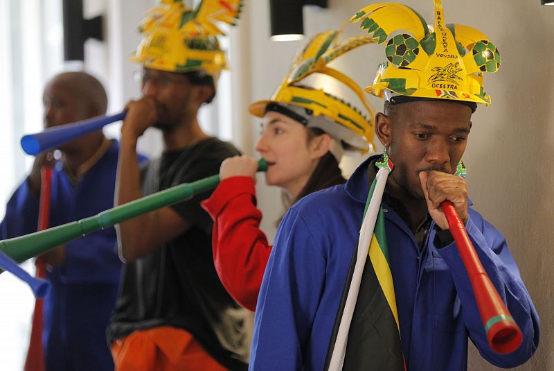 La vuvuzela, que muchos extranjeros consideran un suplicio, podría convertirse en el arma secreta de los sudafricanos para ganar el Mundial 2010.