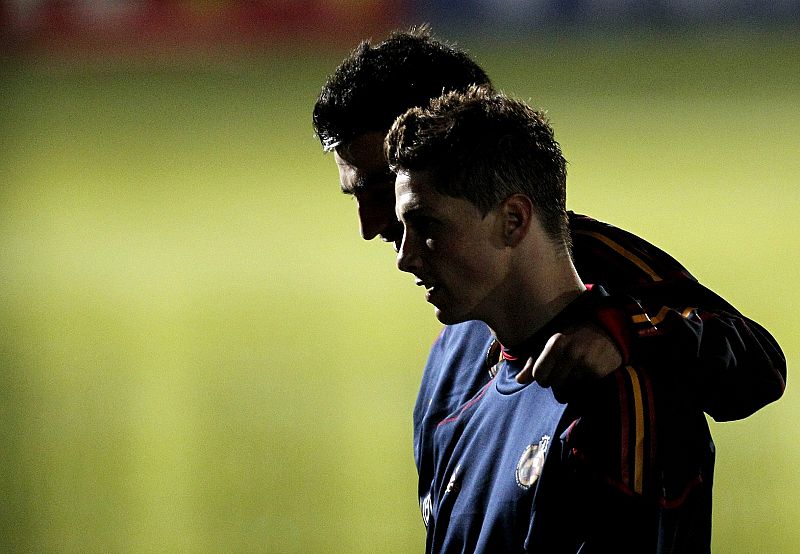 Fernando Torres pasea por las instalaciones de la Universidad del Noroeste en Potchefstroom, donde ha entrenado la selección española.