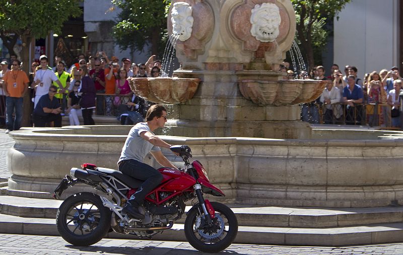 TOM CRUISE PROMOCIONA LA PELÍCULA "KNIGHT AND DAY" EN SEVILLA