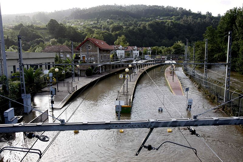 FEVE SUSPENDE SIETE LÍNEAS DEBIDO A INCIDENCIAS POR EL TEMPORAL DE LLUVIA