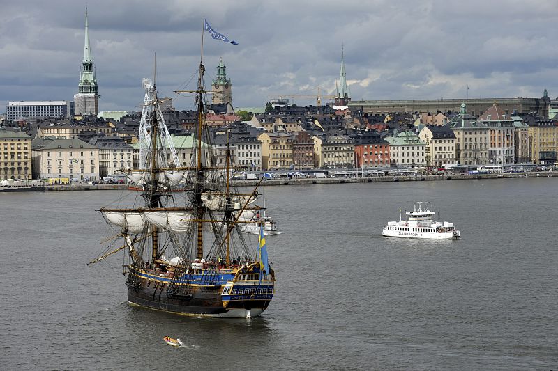 El barco sueco Gotheborg paseará a los recién casados por la bahía de Estocolmo para que se den un baño de multitudes.