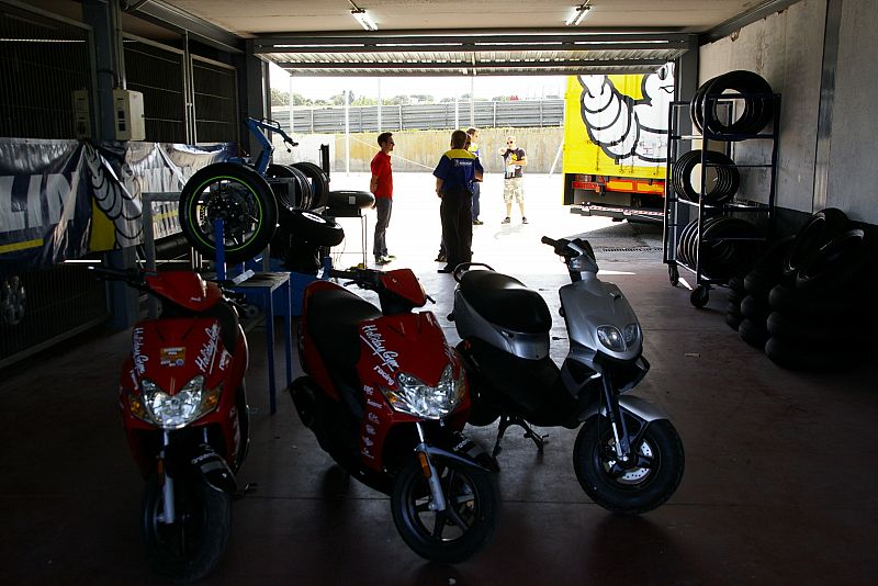 Boxes del circuito del Jarama