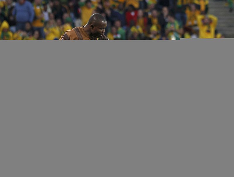 Los australianos no perdieron la fe y pusieron a prueba a Kingson.